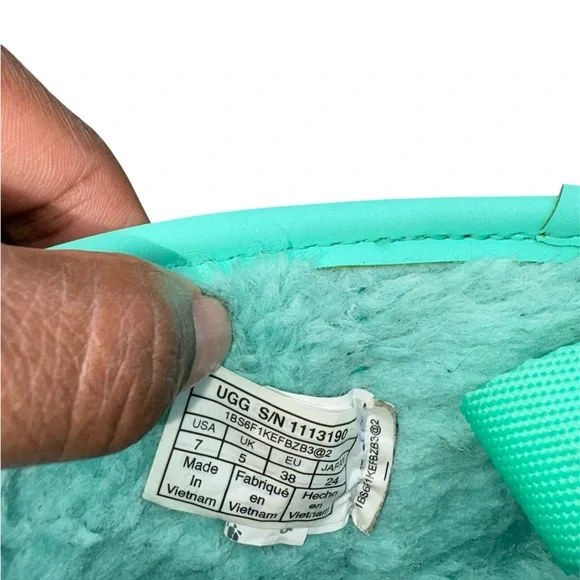 UGG Mini Tide Pool Popular Rain Boots - Picture 5 of 7